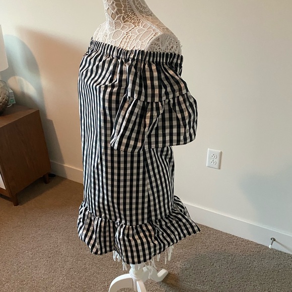 Off Shoulder Mini Summer Dress - Picture 7 of 7